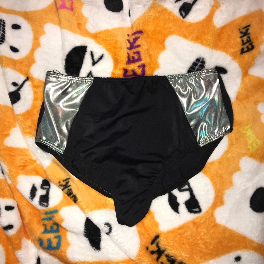 Rave bottoms